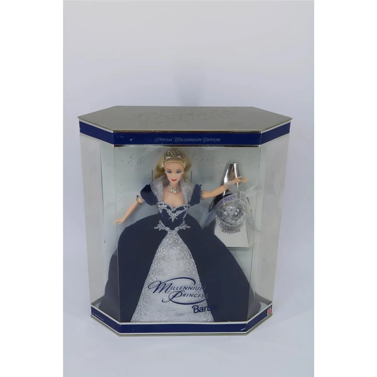 Mattel Barbie Millennium Princess 24154 2000 Y2K Nrfb 25Th Anniversary
