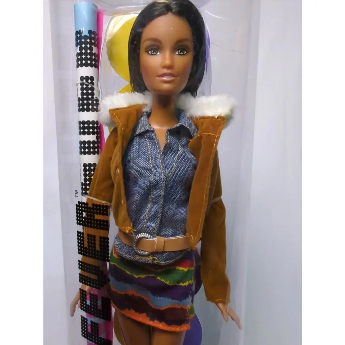 2005 Barbie Fashion Fever Tia H0947 Very Rare