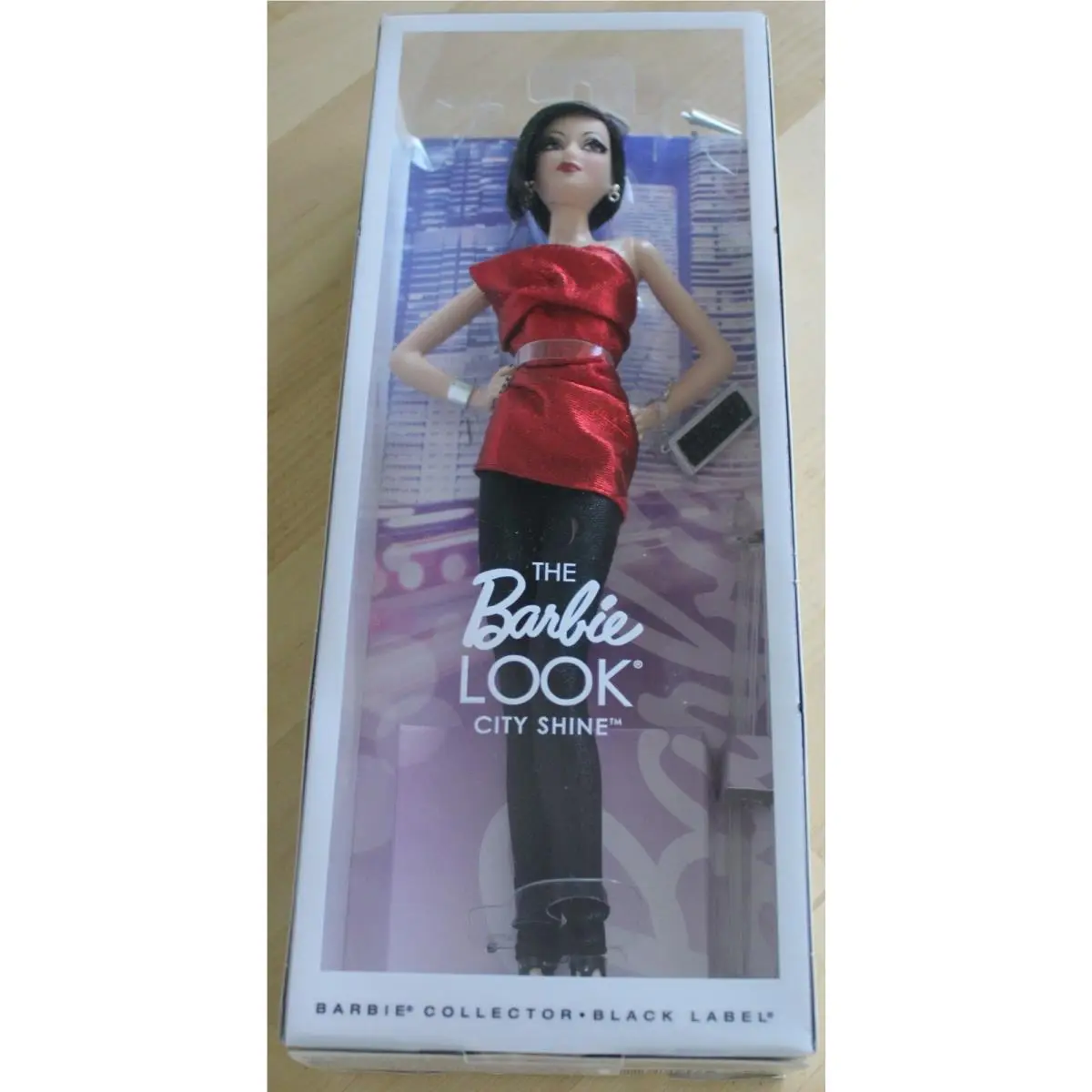 New/sealed/shelf Wear Barbie The Look City Shine Red Top 2014