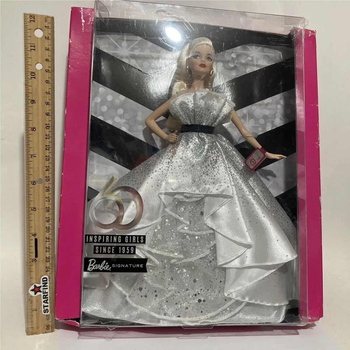 60 Years Inspiring Girls Anniversary Barbie Boxwear Doll Figurine 2018 Mattel ⭐
