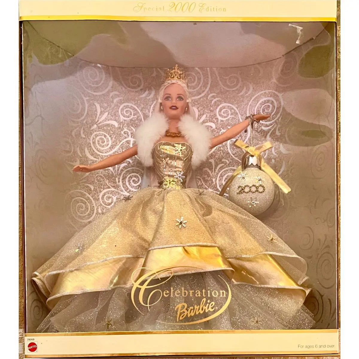 Barbie Holiday Celebration: 2000 Golden Millinium 28269 Nrfb