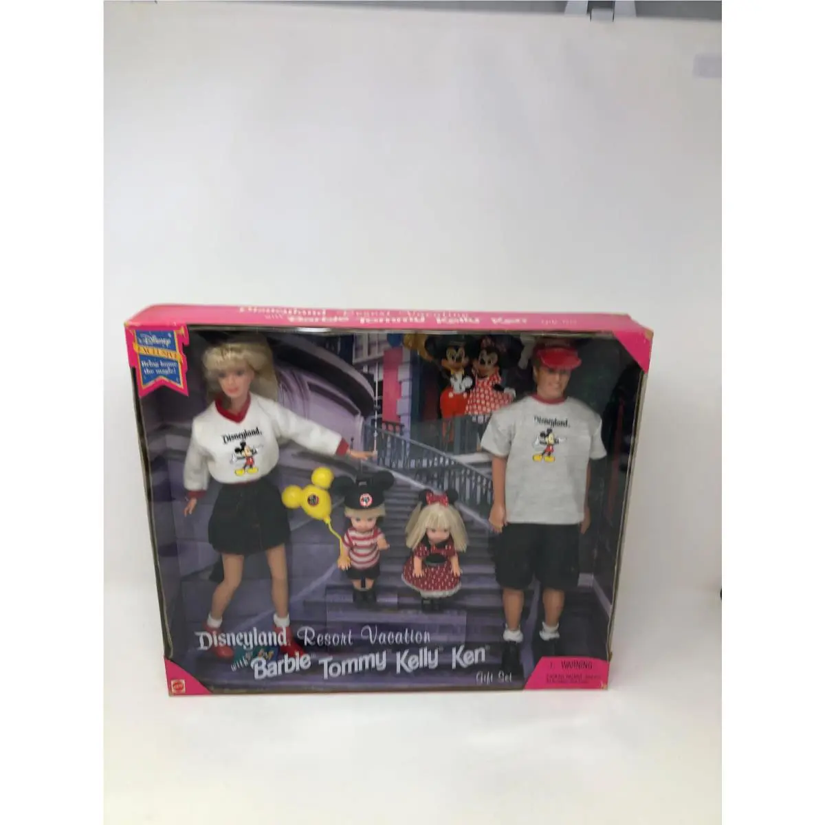 Barbie Pop Culture Walt Disney World Resort Vacation Giftset 1998 Doll