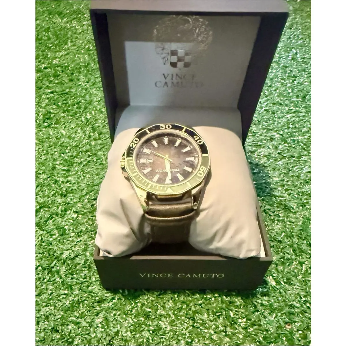 Men`s Adult Watch Leather Band Green 44MM Round Quality by Vince Camuto