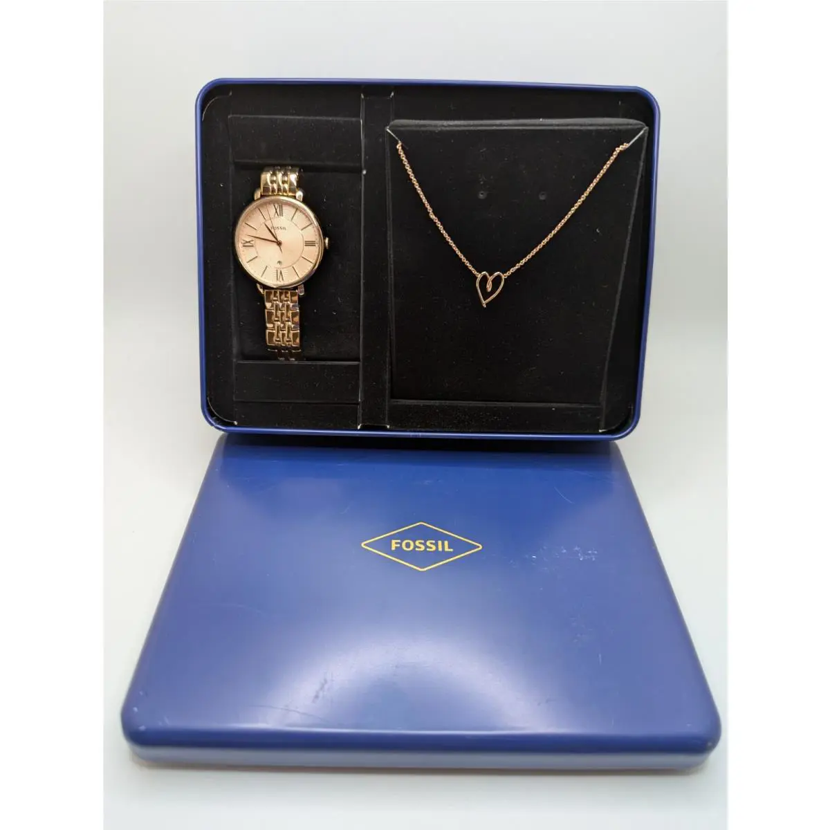 Fossil Womens Gold Quartz Water Resistance Dress Watch and Jewellery Set