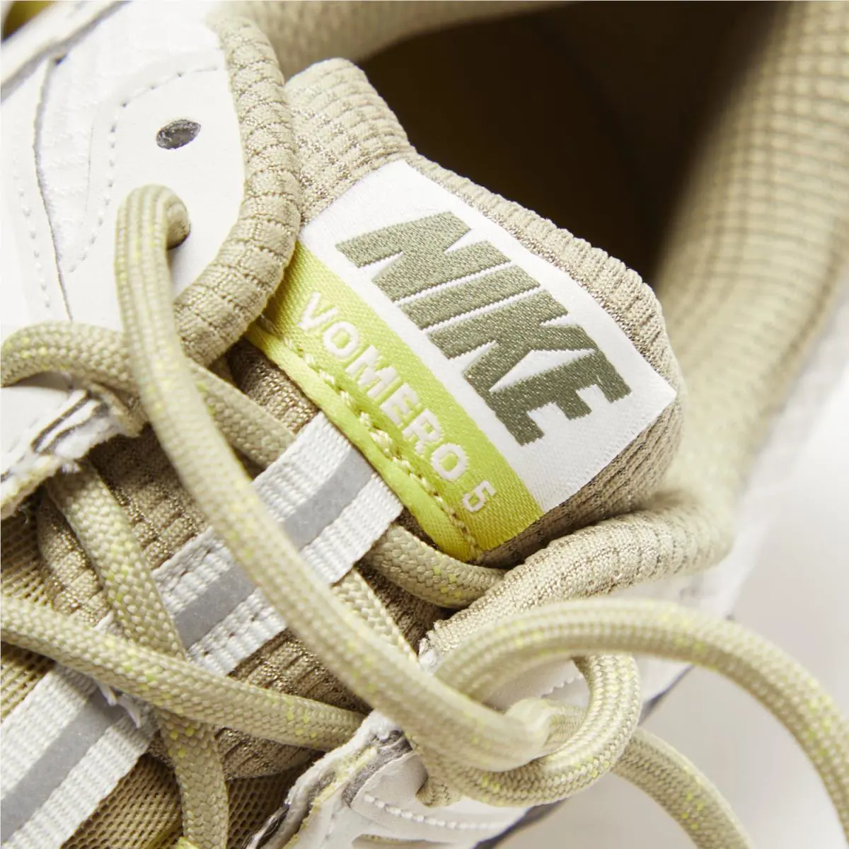 Nike shoes - Nike Air Zoom Vomero 5 - FV0397-001 - Bone 11