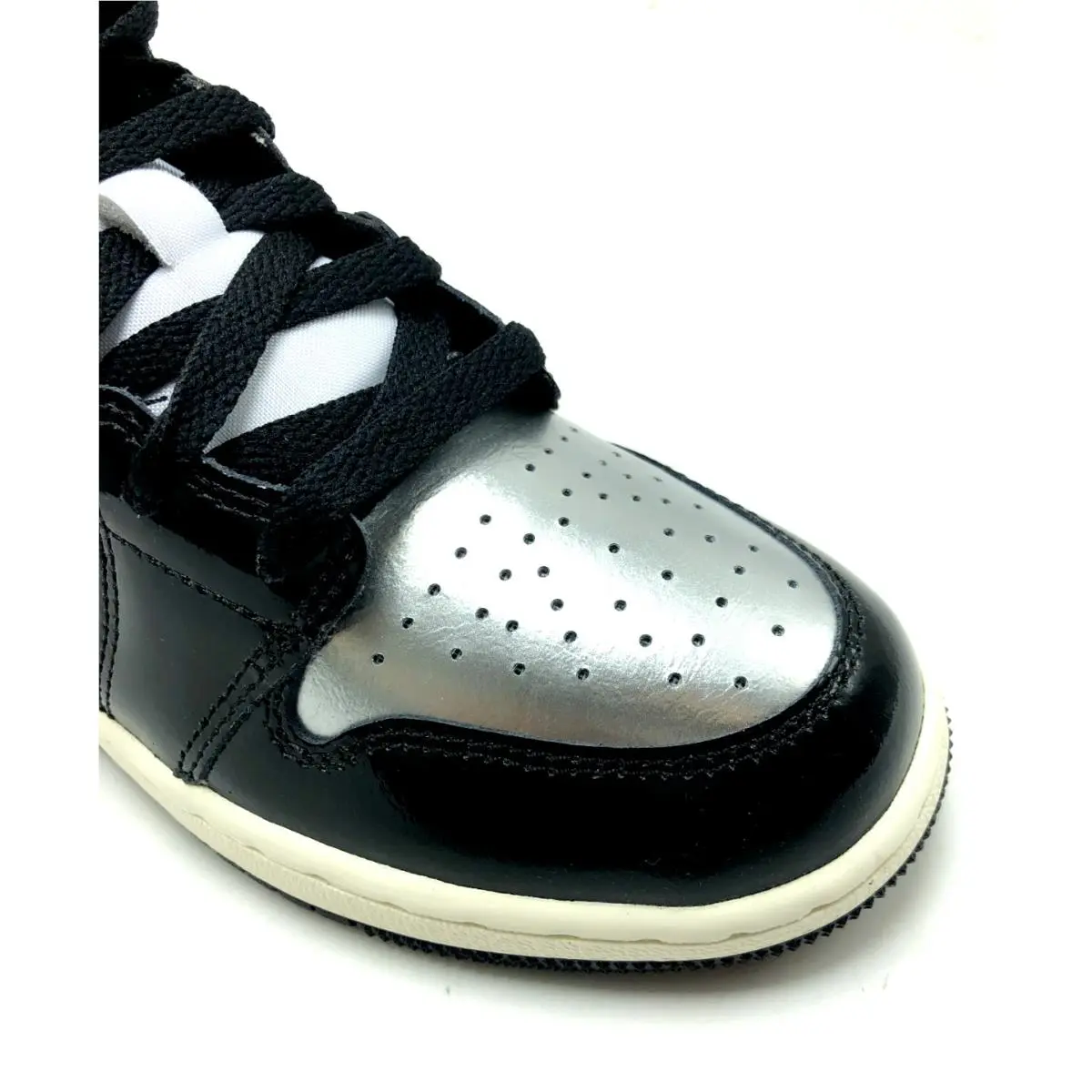 Nike shoes - Air Jordan 1 Mid SE - Black 14