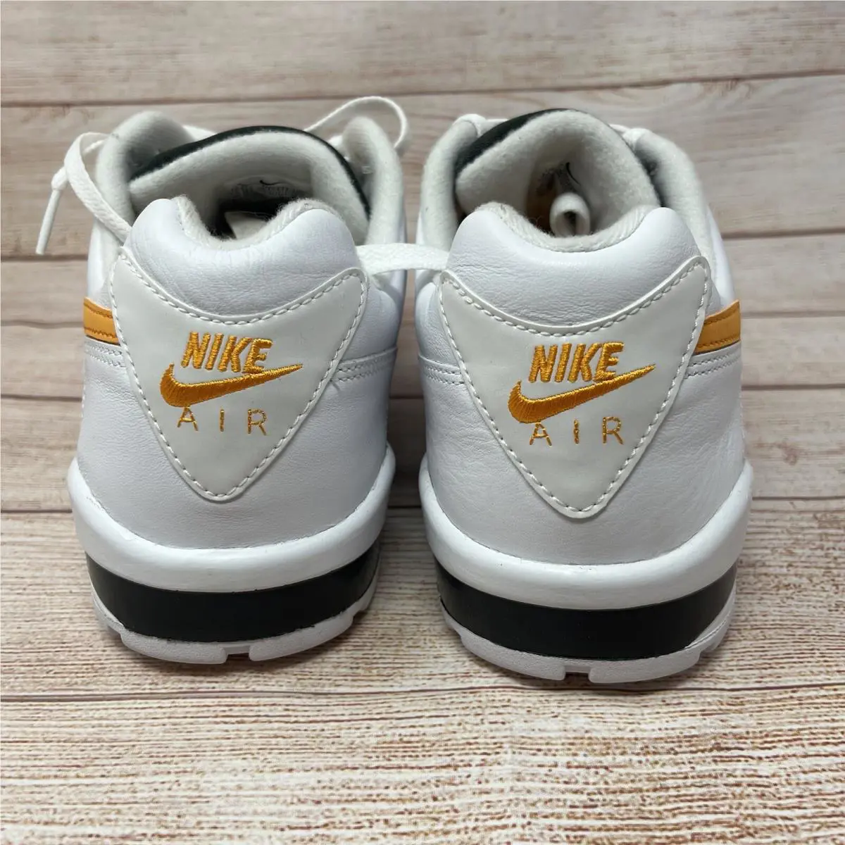 Nike shoes - Nike Air Cross - Air Cross - DZ5423-100 - Orange 3