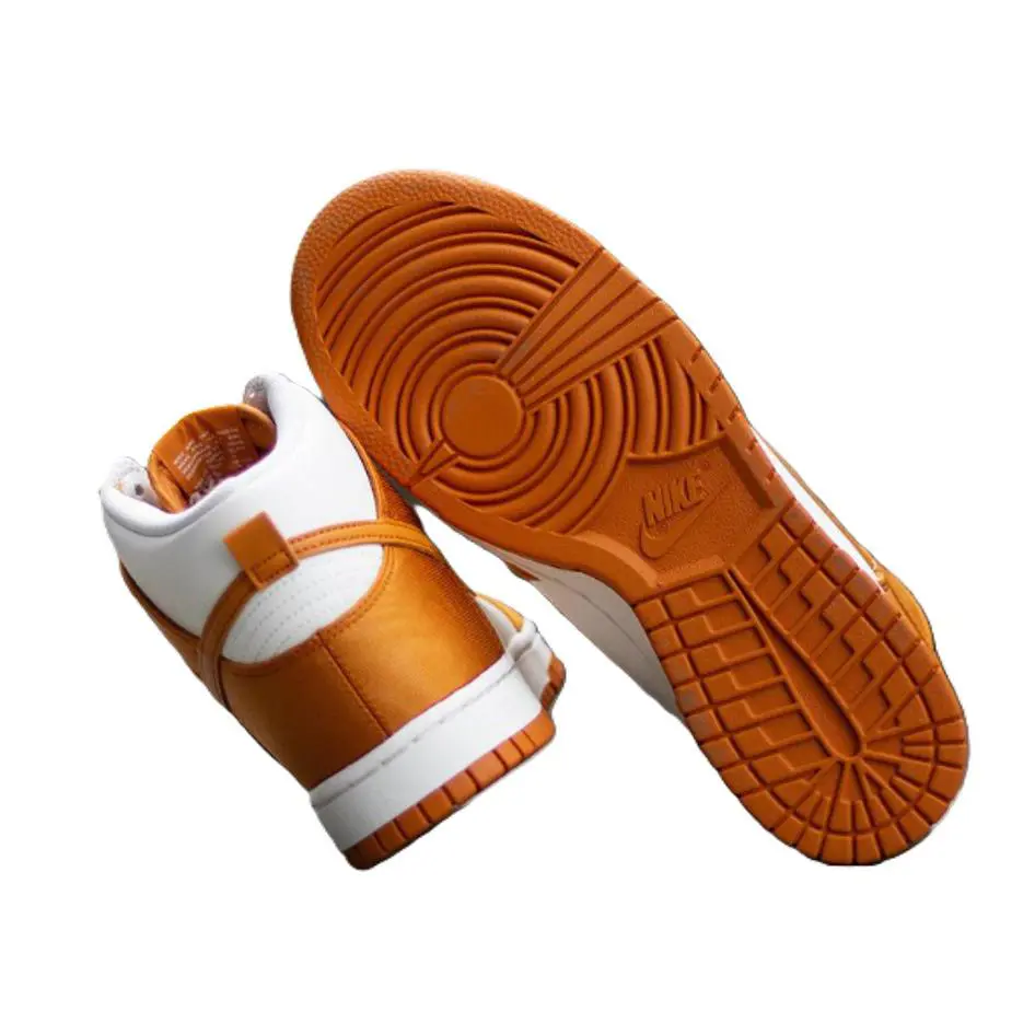 Nike shoes - Monarch/Sail 4