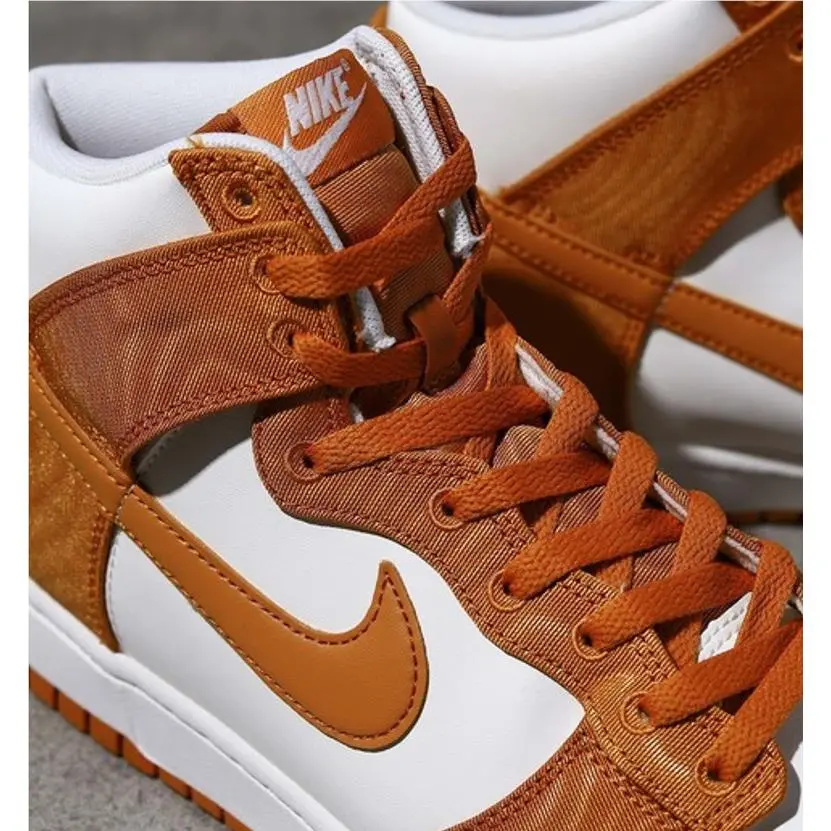 Nike shoes - Monarch/Sail 8