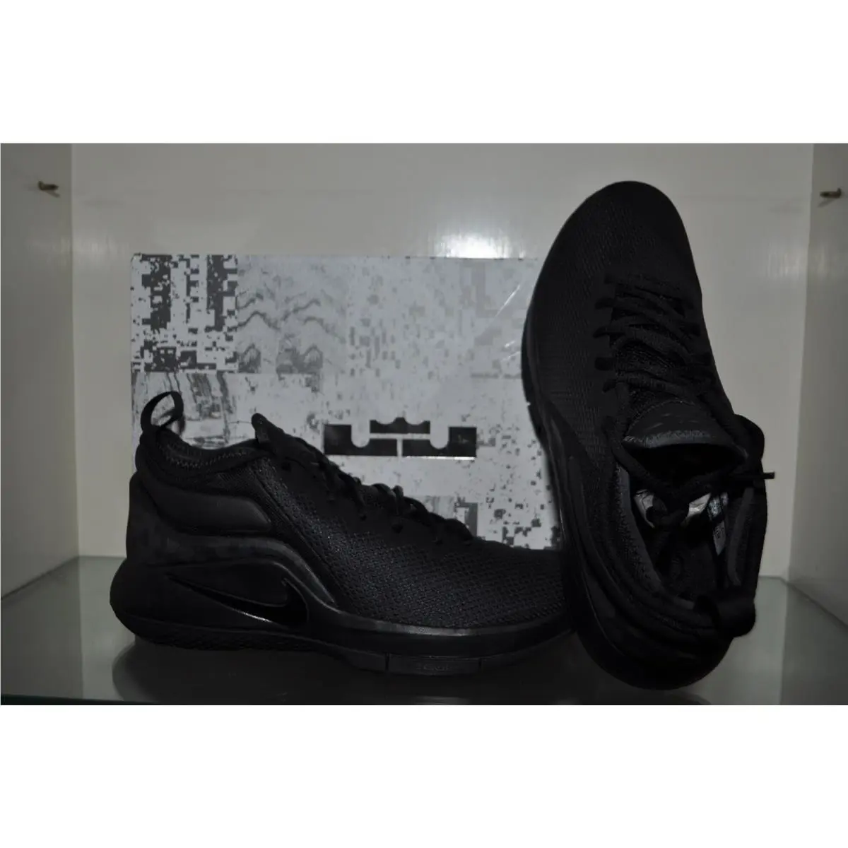 Nike shoes - Nike Lebron Witness II - Lebron Witness - 942518 010 - Black 0