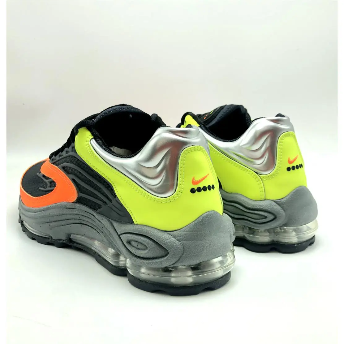 Nike shoes - Nike Air Tuned Max - Air Tuned Max - DH4793-700 - Black 2