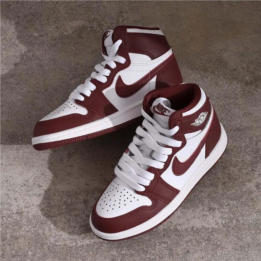 Nike shoes - Jordan 1 Retro High OG - White/Team Red 8
