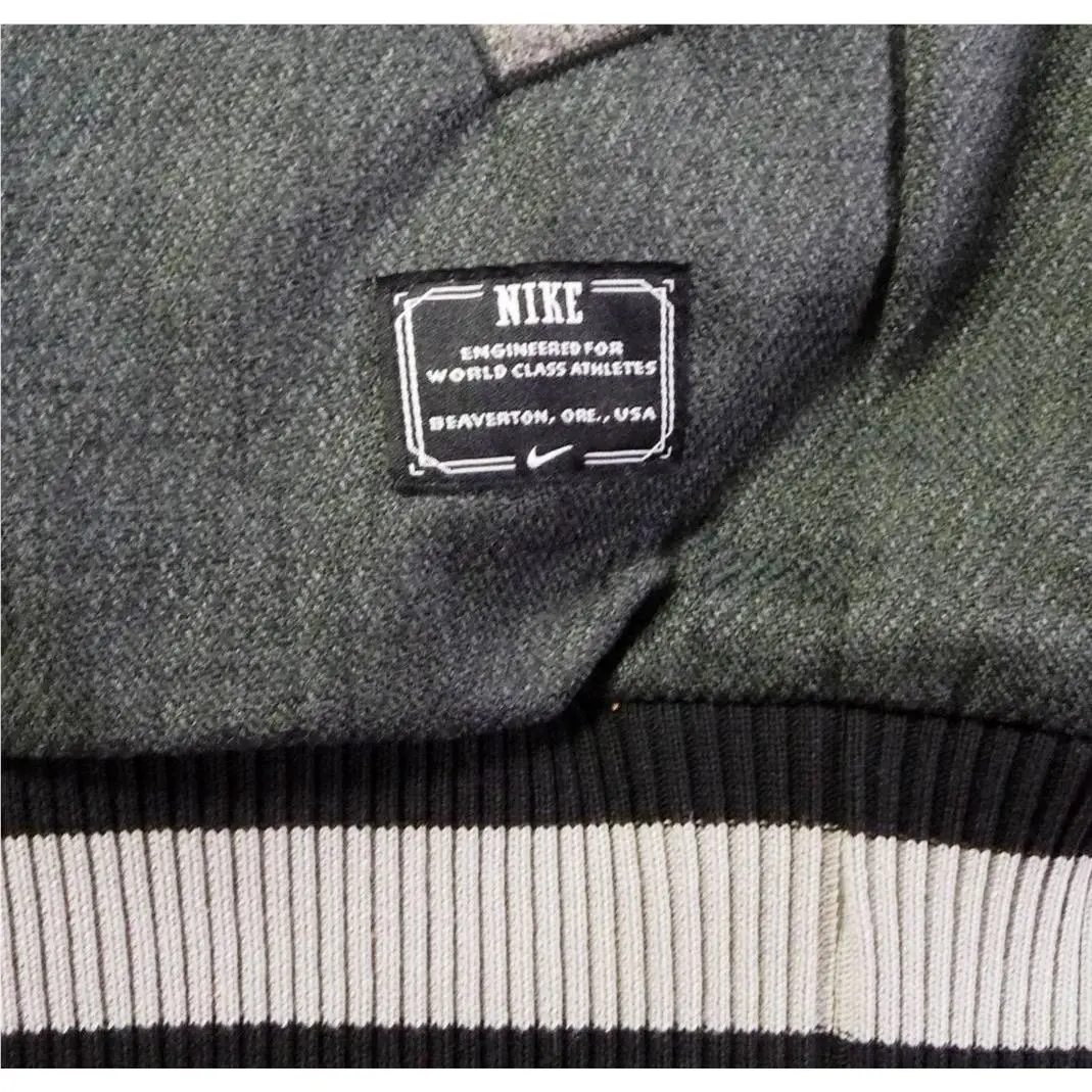 Nike clothing - Gray 1