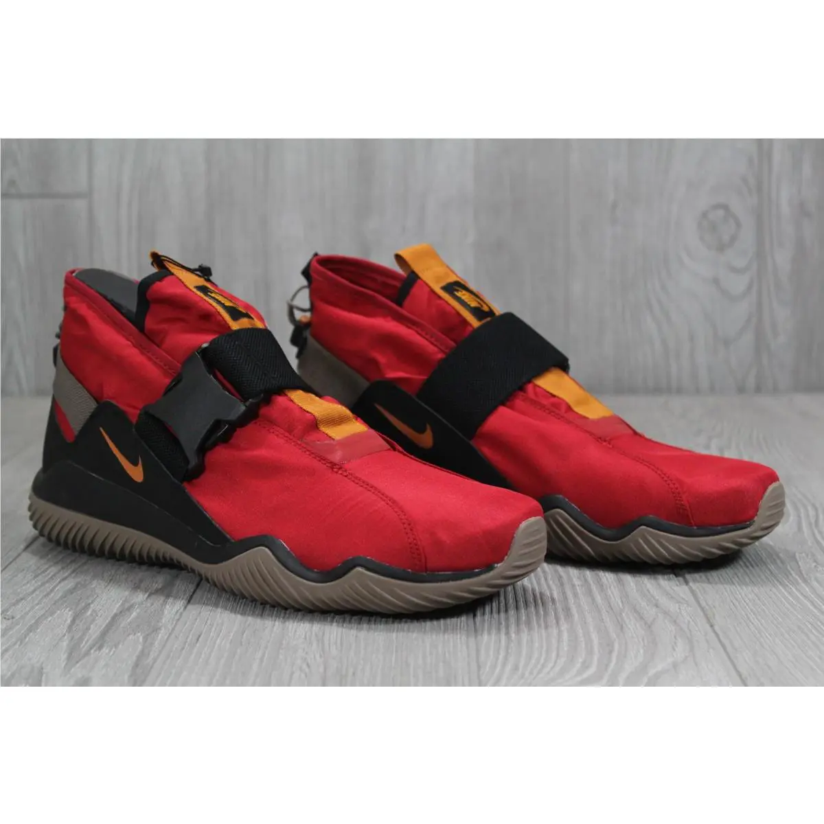 Nike shoes - Multicolor 1