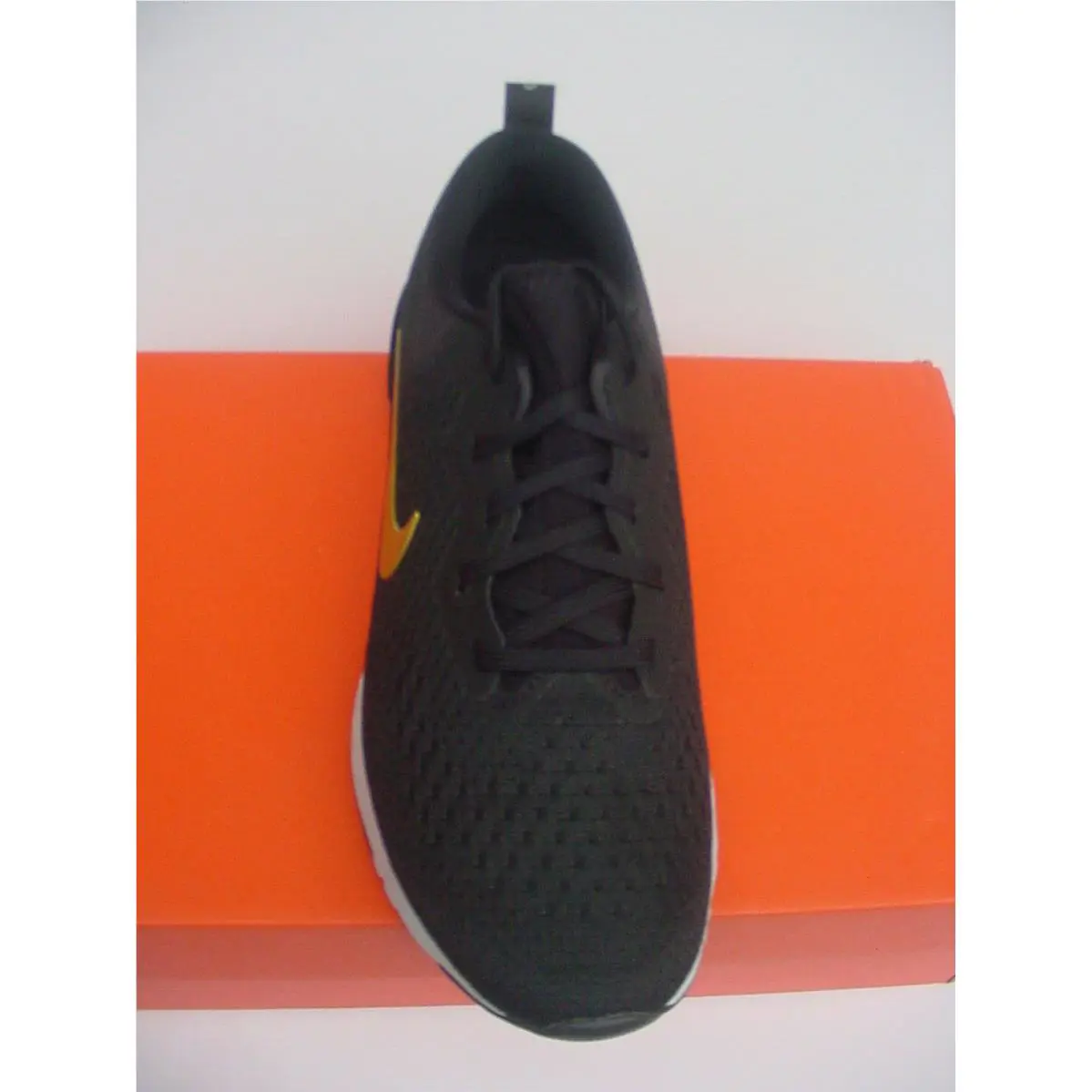 Nike shoes - AO9820011 - AO9820-011 - Black/Metallic Gold 2