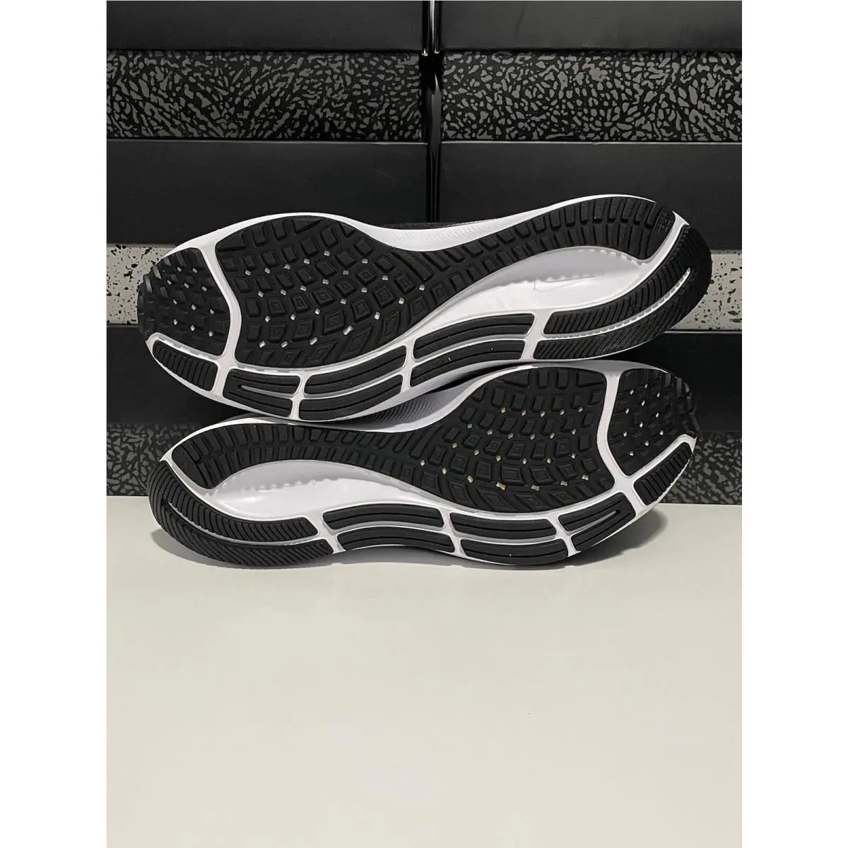 Nike shoes - Nike Air Zoom Pegasus 37 - BQ9646-002 - Black/White 4