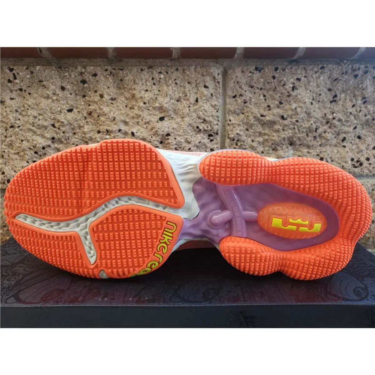 Nike shoes - Nike LeBron 19 - LeBron - DQ8344-600 - Multicolor 3