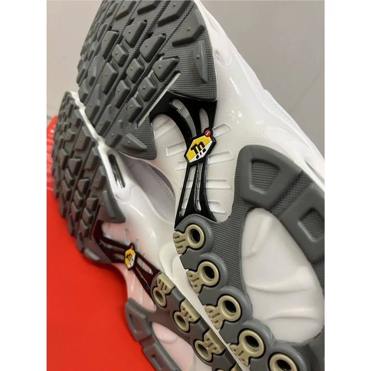Nike shoes - Nike Air Max Plus - Air Max Plus - 604133-139 - White 19