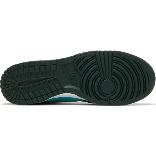 Nike shoes - Green 3