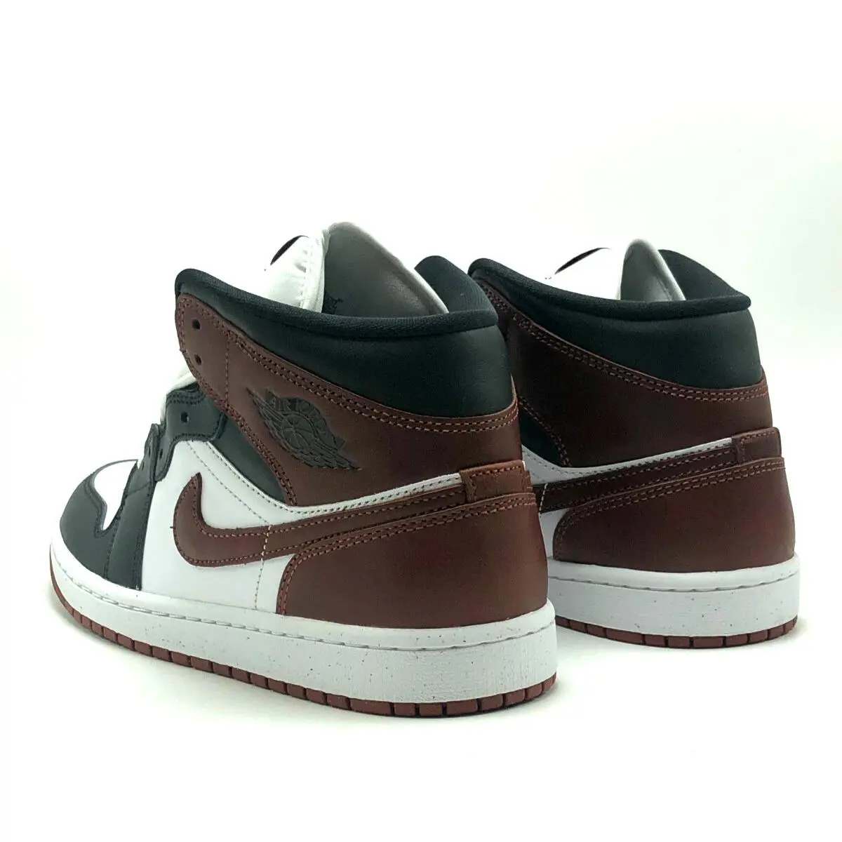 Nike shoes - Air Jordan 1 Mid SE - HF3216-102 - White 2