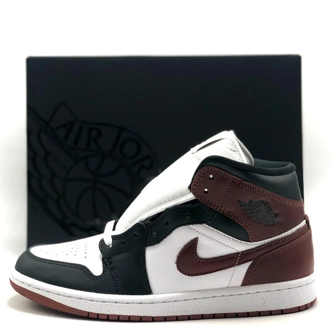 Nike shoes - Air Jordan 1 Mid SE - HF3216-102 - White 6