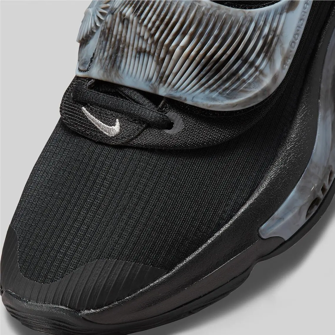 Nike shoes - Black, Metallic Silver 2