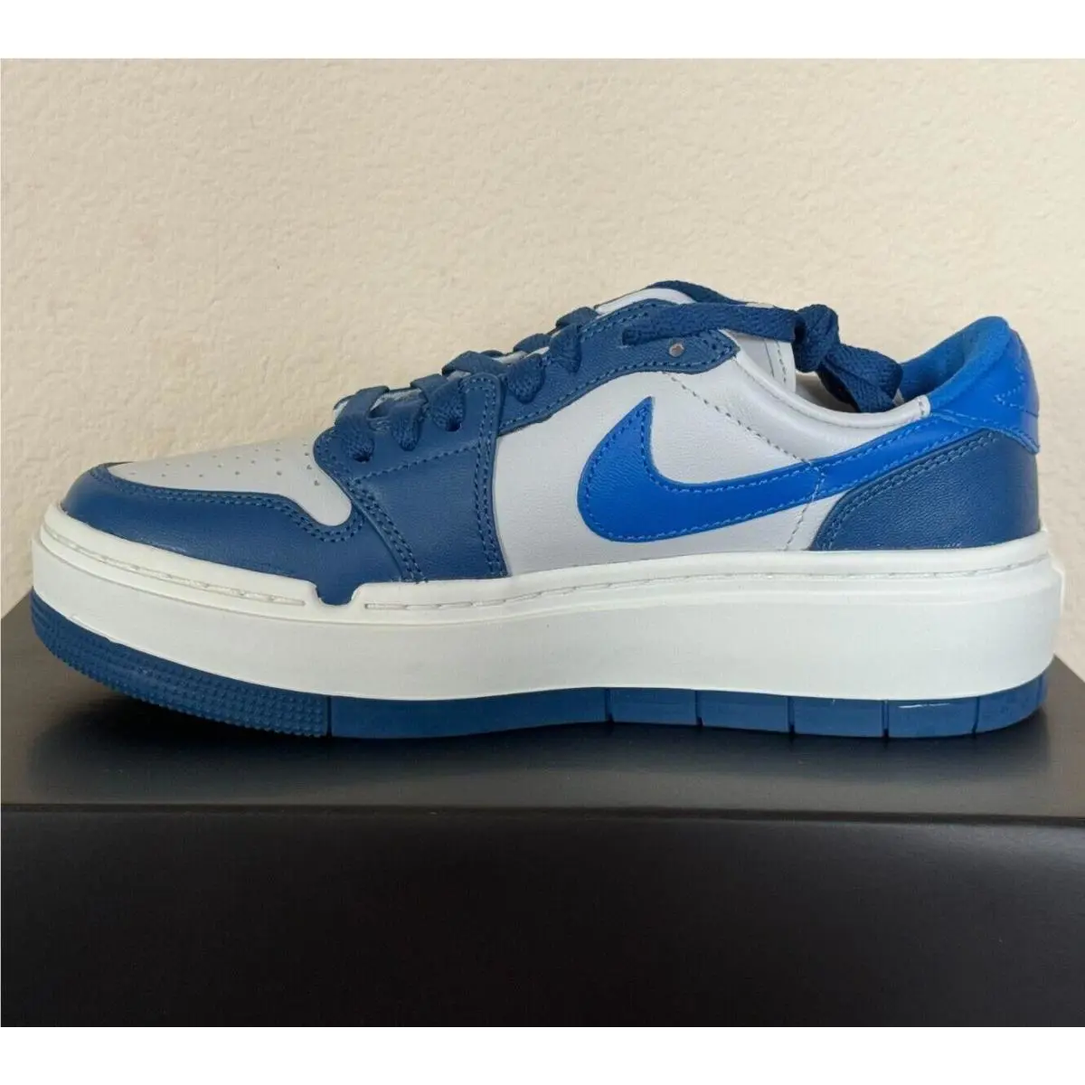 Nike shoes - Air Jordan 1 - Air - French Blue/Sport Blue 4
