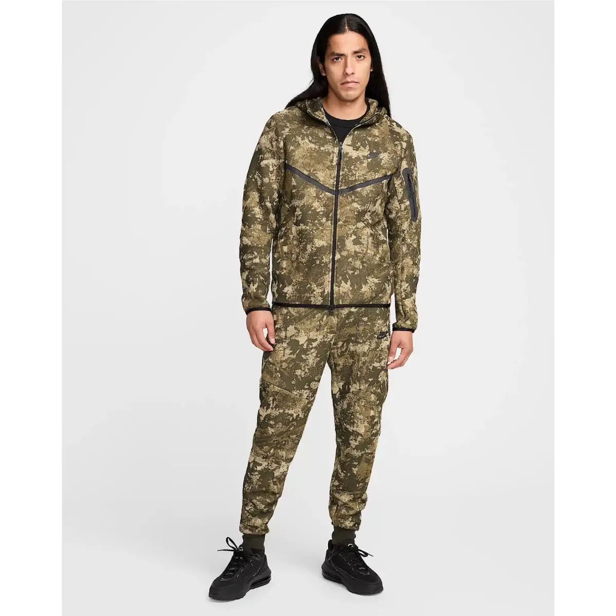Nike clothing - Nike Tech - Tech - HV5053-276 - Green 1