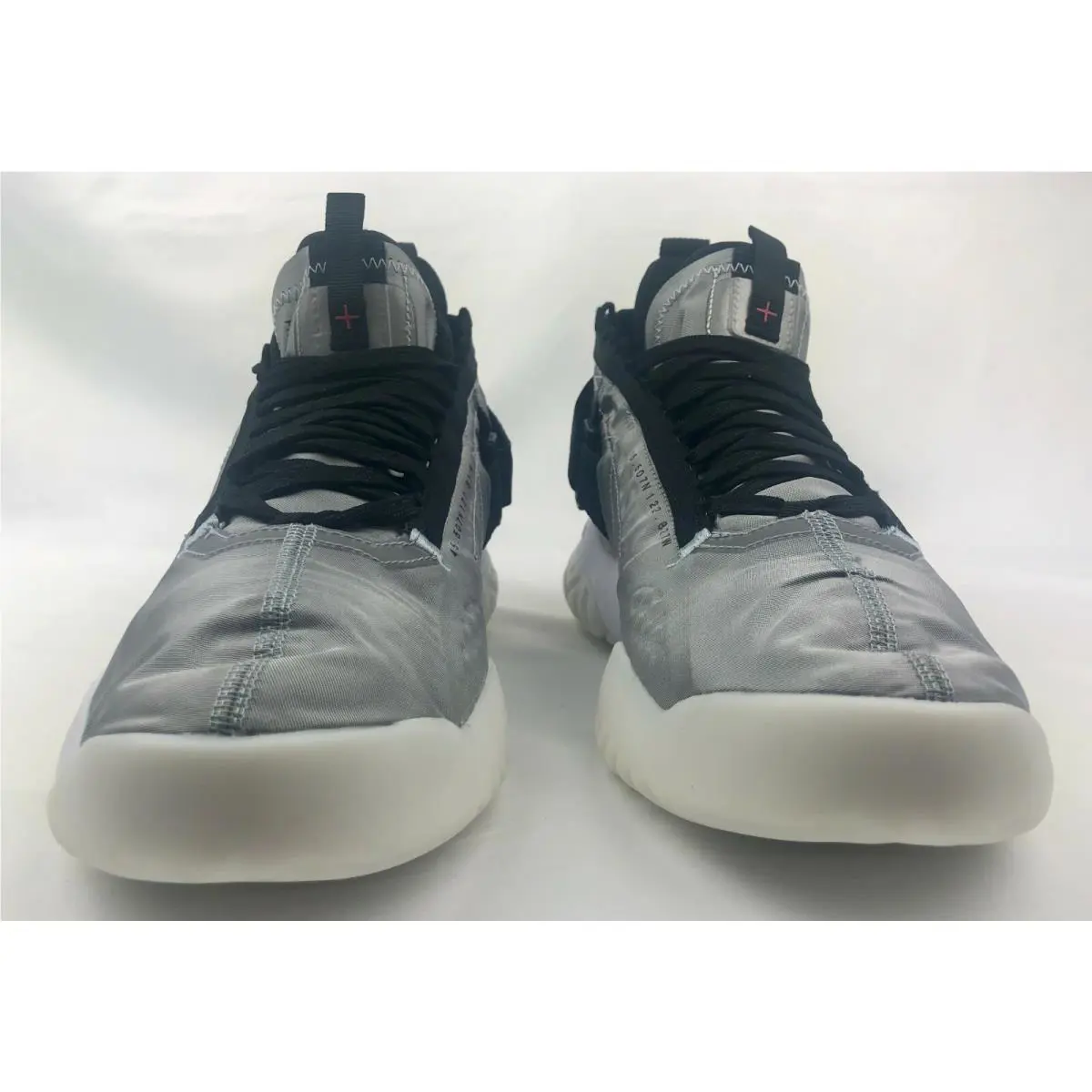 Nike shoes - Metalic Silver 3