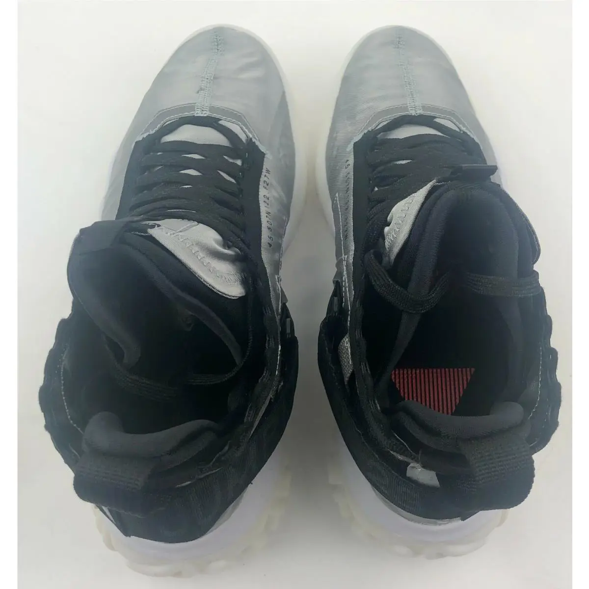 Nike shoes - Metalic Silver 6