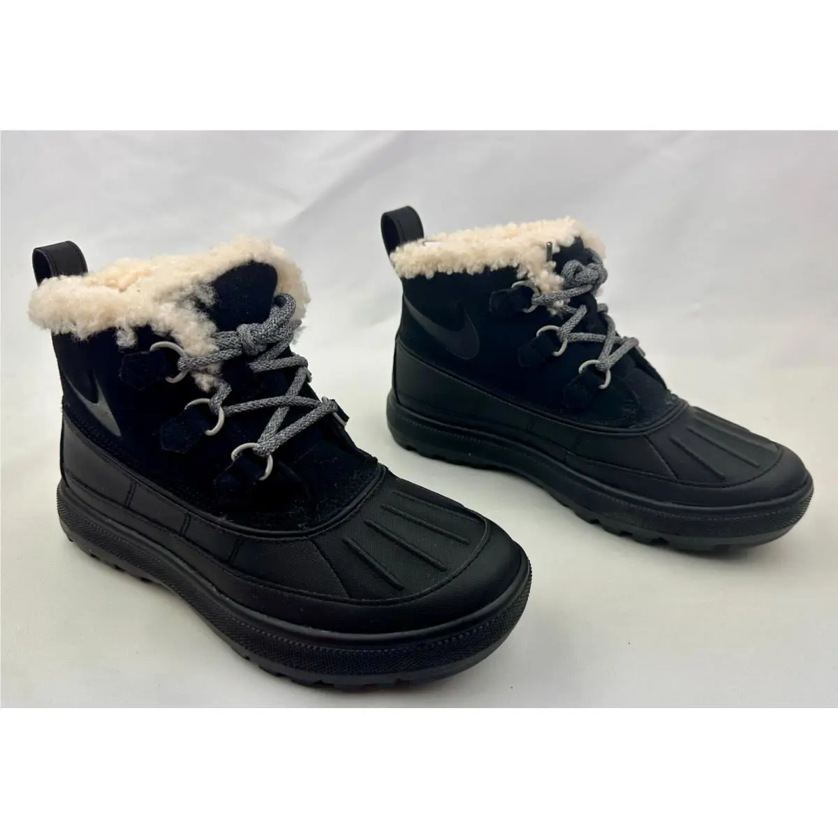 Nike shoes - Black 1