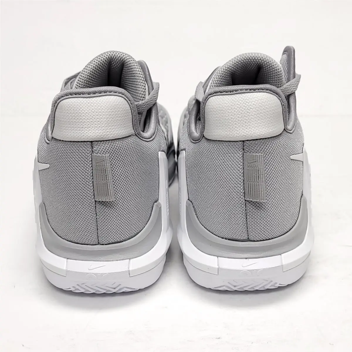 Nike shoes - Nike LeBron Witness - LeBron Witness - DO9843 - Wolf Grey/White 001 5