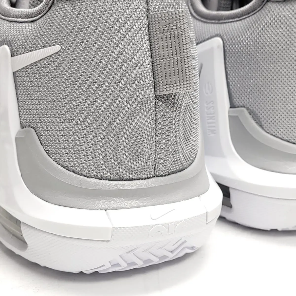 Nike shoes - Nike LeBron Witness - LeBron Witness - DO9843 - Wolf Grey/White 001 4