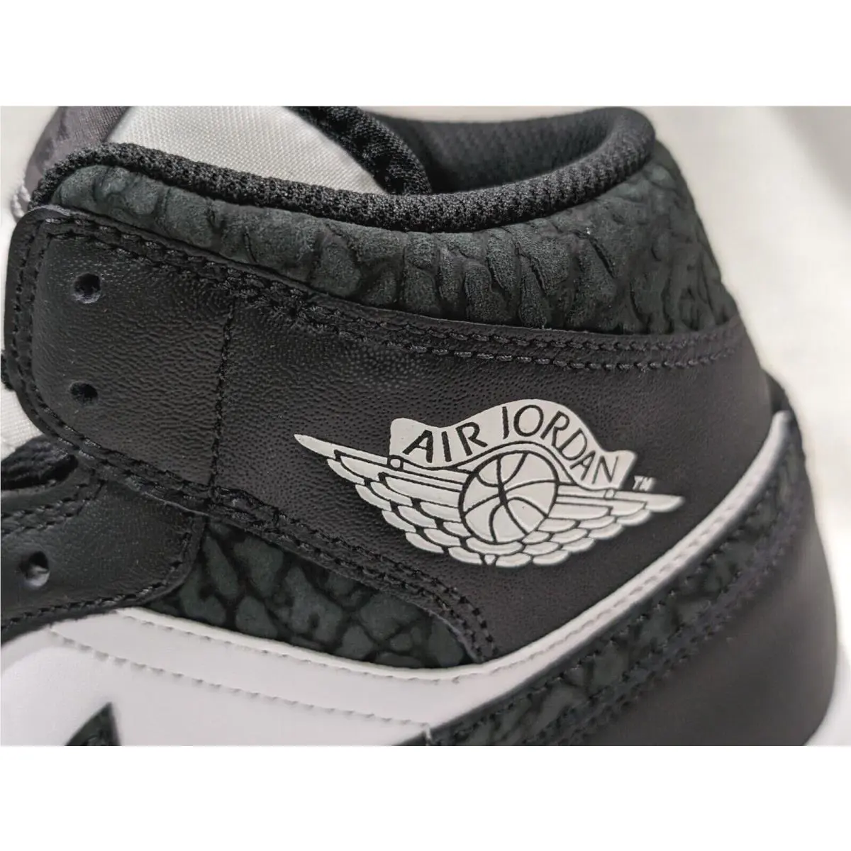 Nike shoes - Air Jordan 1 Mid SE - FB9911-001 - Off Noir/Black/White 17