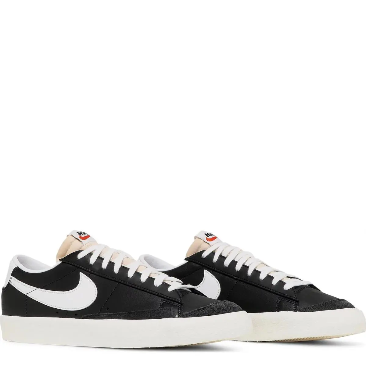 Nike shoes - Black 3