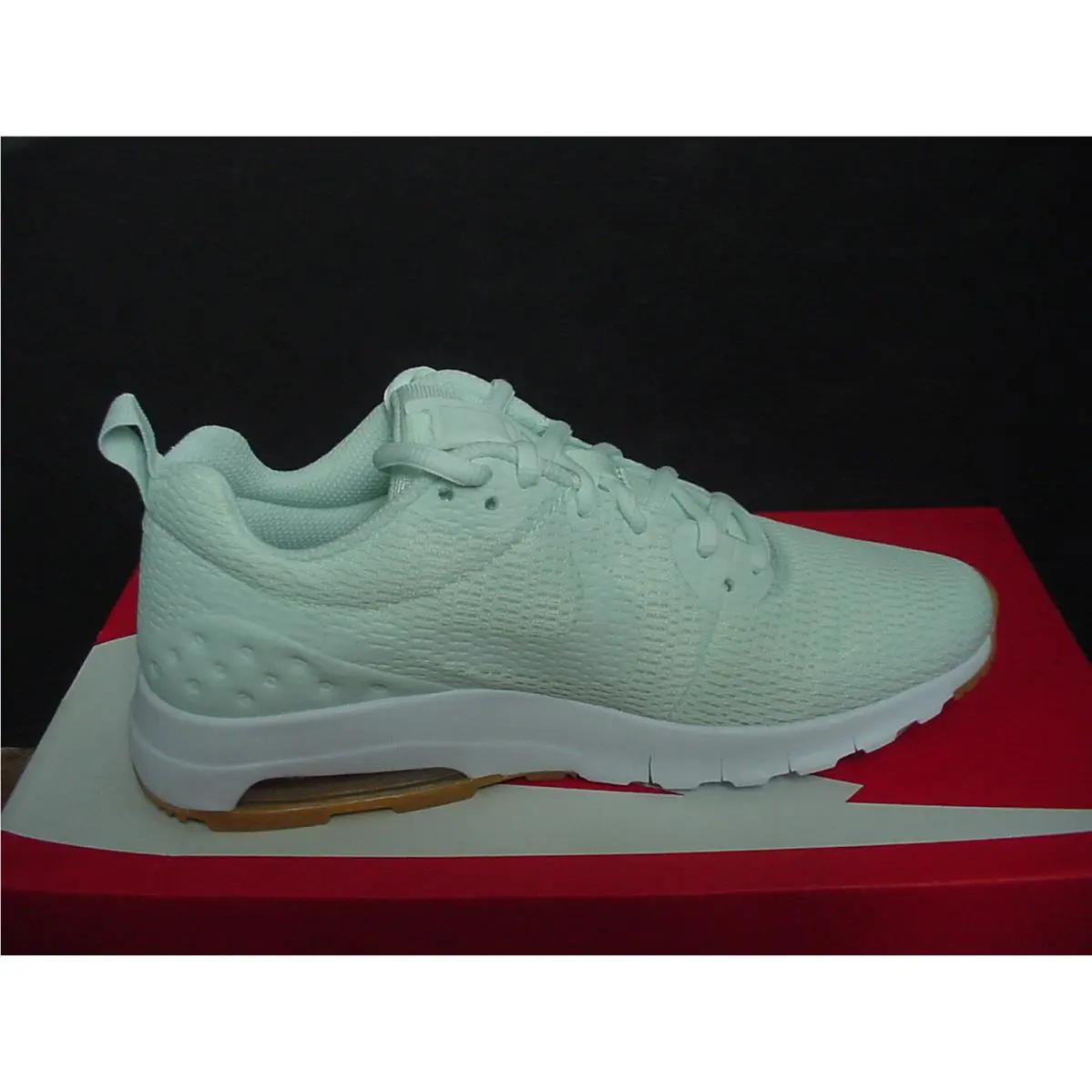 Nike shoes - Nike Light - Light - 833662302 - Barely Green / White 1