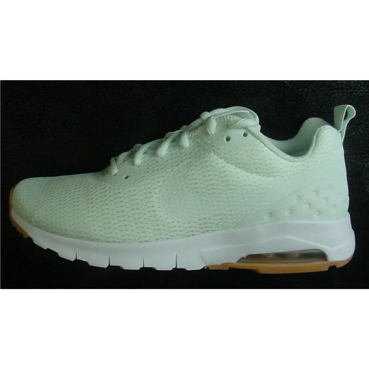 Nike shoes - Nike Light - Light - 833662302 - Barely Green / White 12