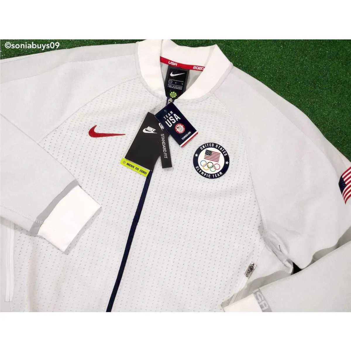 Nike clothing - White 1