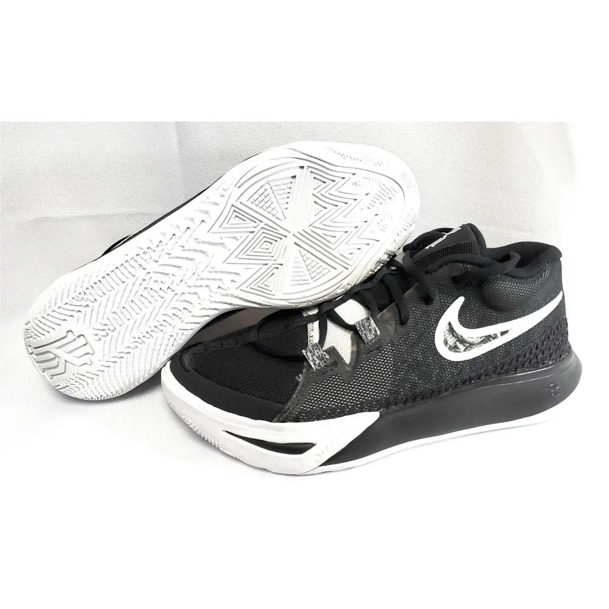 Nike shoes - Nike Kyrie Flytrap 6 - Kyrie Flytrap - Black 4