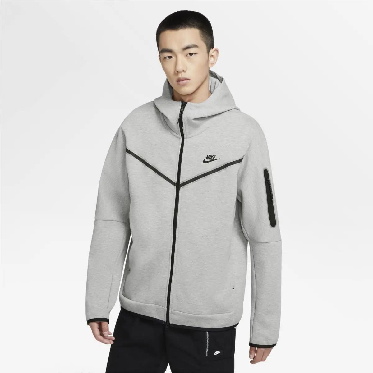 Nike clothing - Gray (UPC: 194493750020) 0