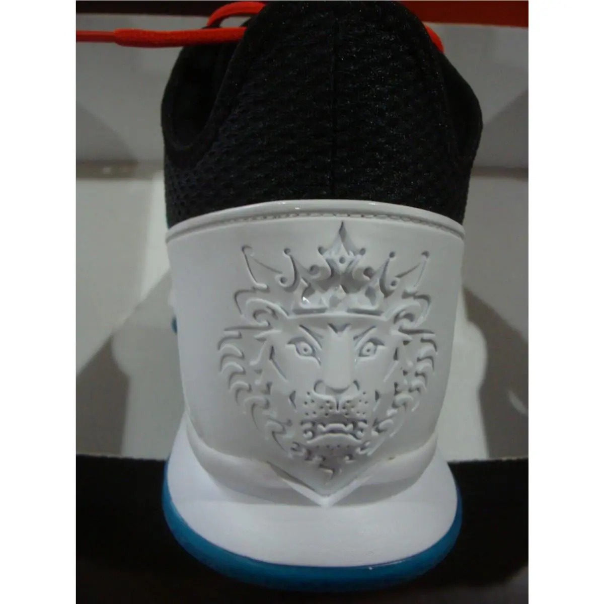 Nike shoes LeBron Witness - BLACK/WHITE CHILE RED 4