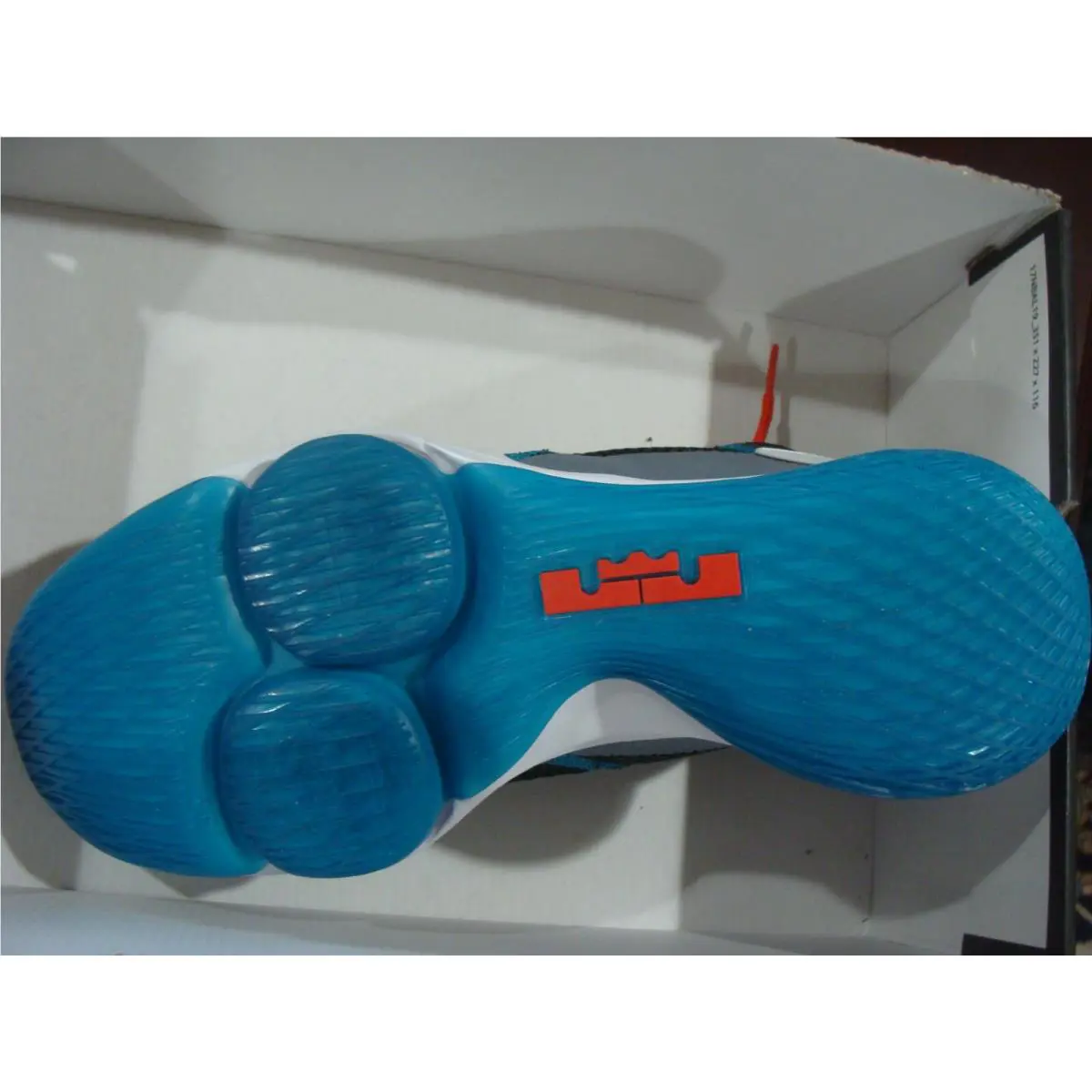 Nike shoes LeBron Witness - BLACK/WHITE CHILE RED 5