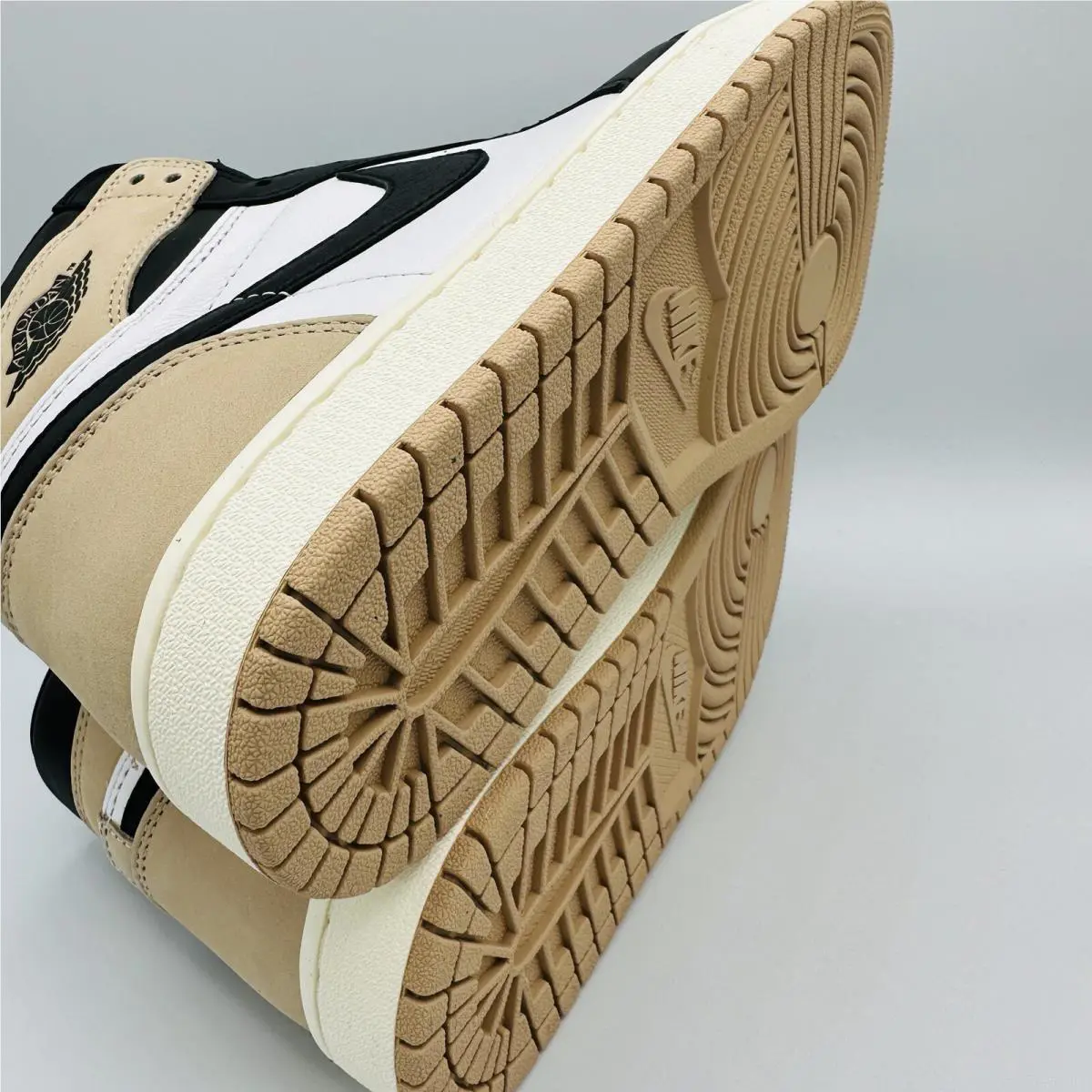 Nike shoes Air - Beige 3