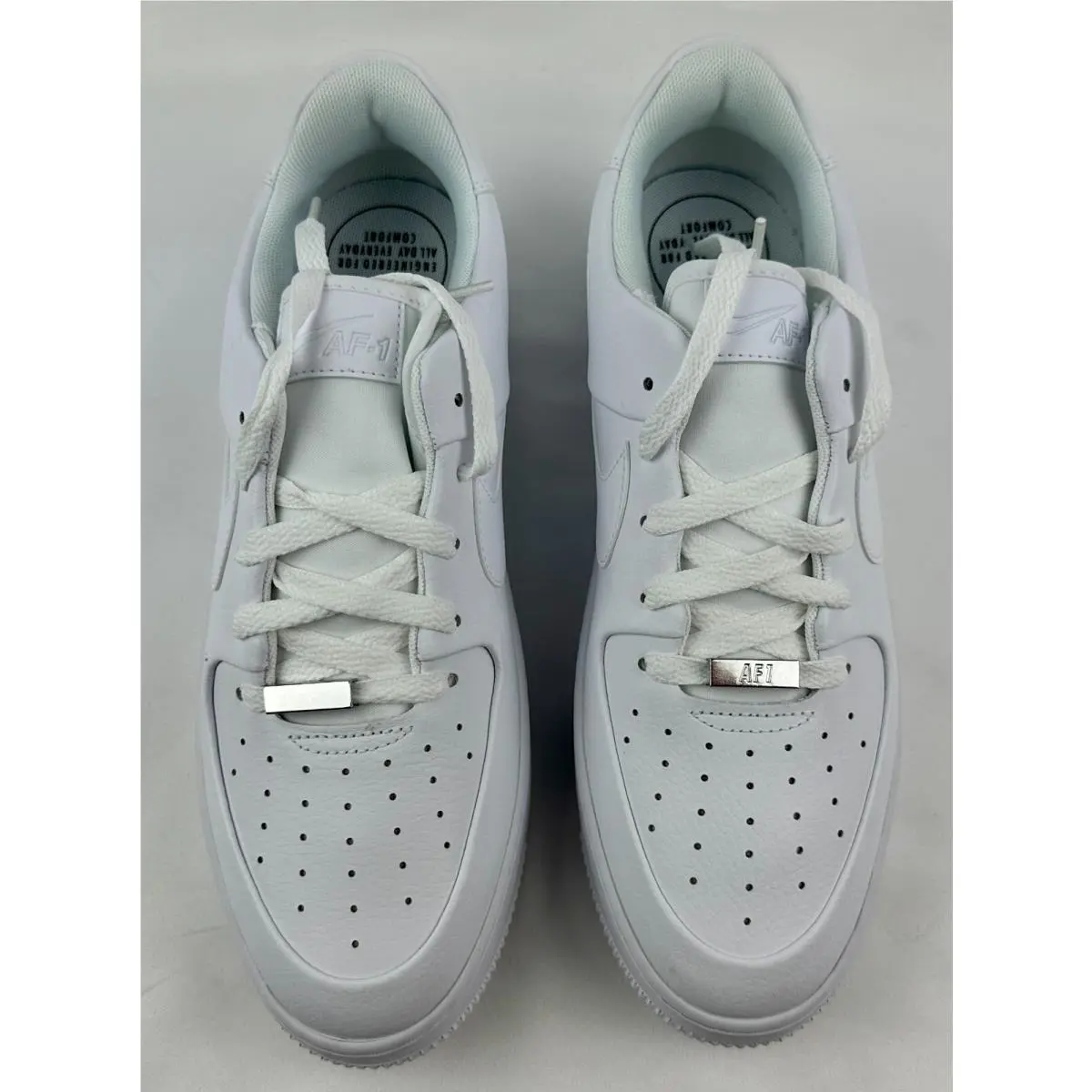 Nike shoes - White 2