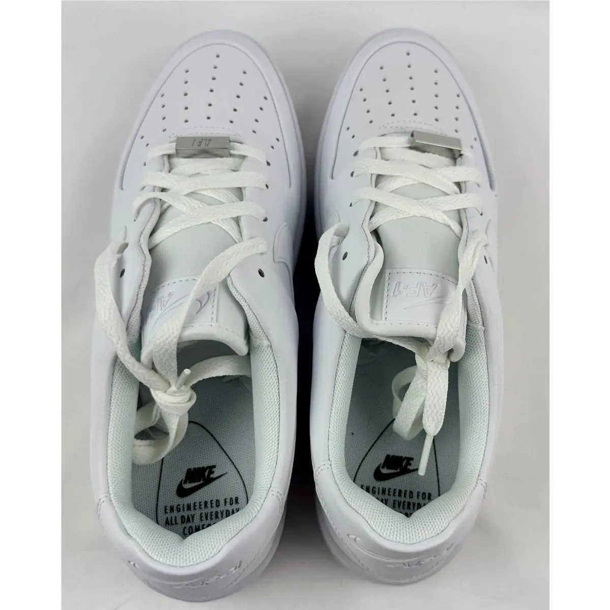 Nike shoes - White 5