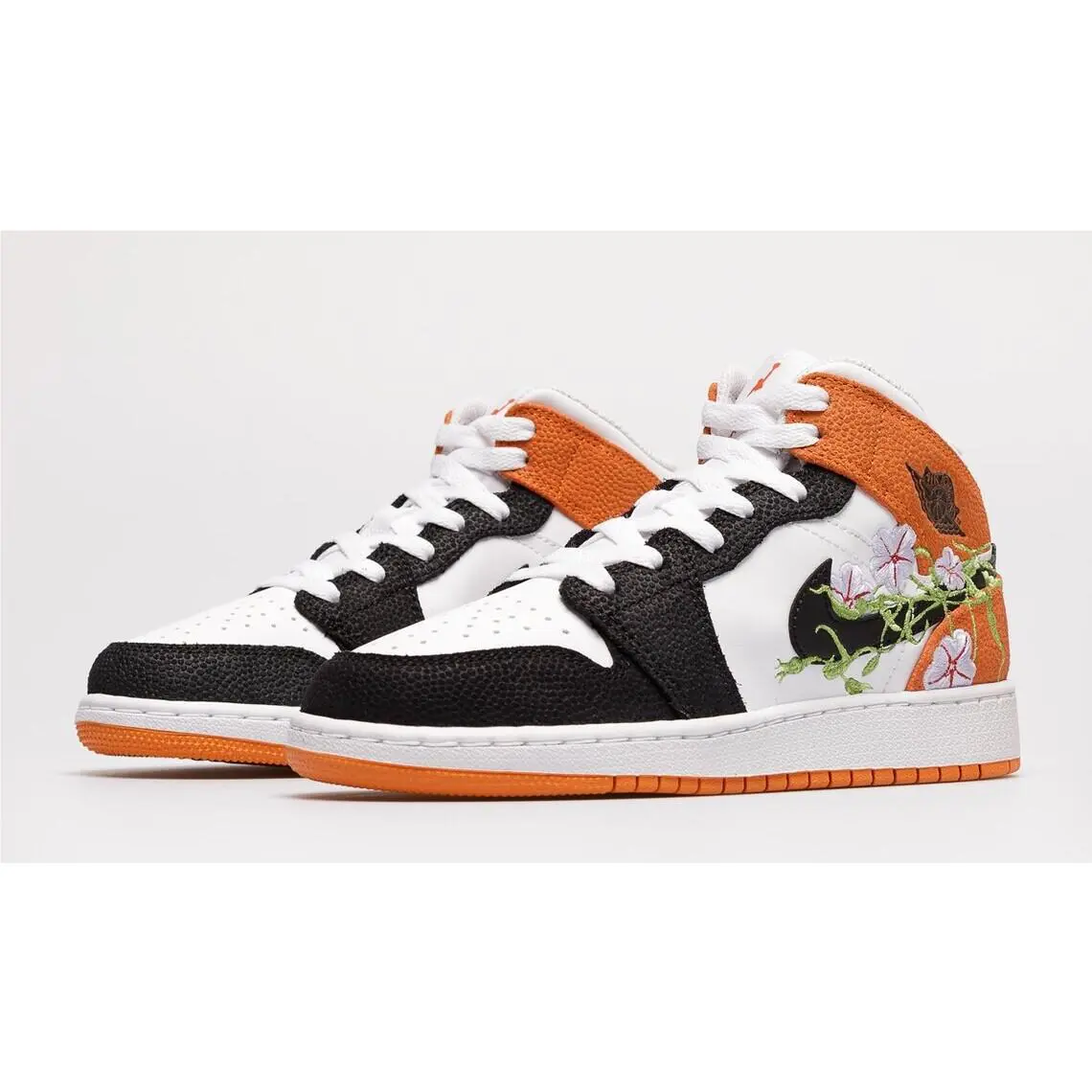 Nike shoes - Jordan Air 1 Mid - Air Mid - White/Black/Starfish/Vivid Green/Lavender Mist/Altitude Green 2