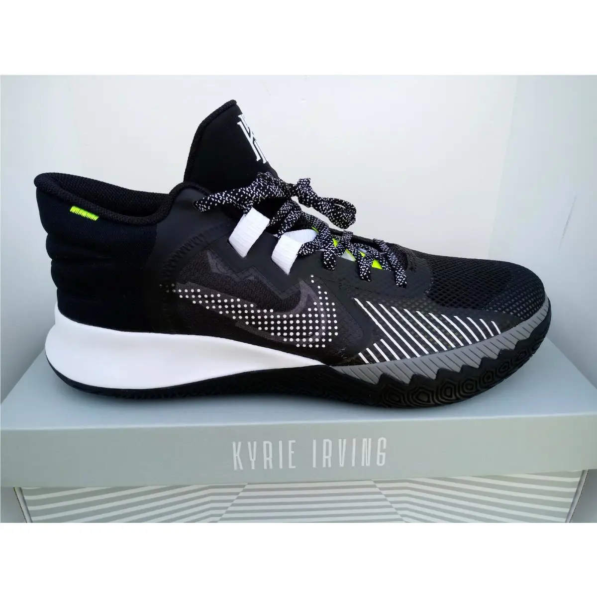 Nike shoes - Nike Kyrie Flytrap - Kyrie Flytrap - DC8991-002 - BLACK/WHITE-ANTHRACITE 8