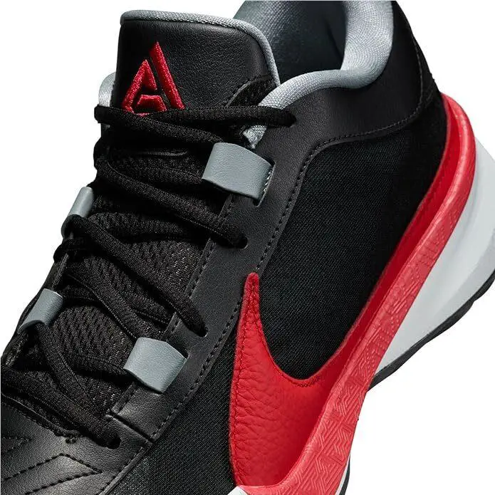 Nike shoes - Black, University Red, Pure Platinum 4