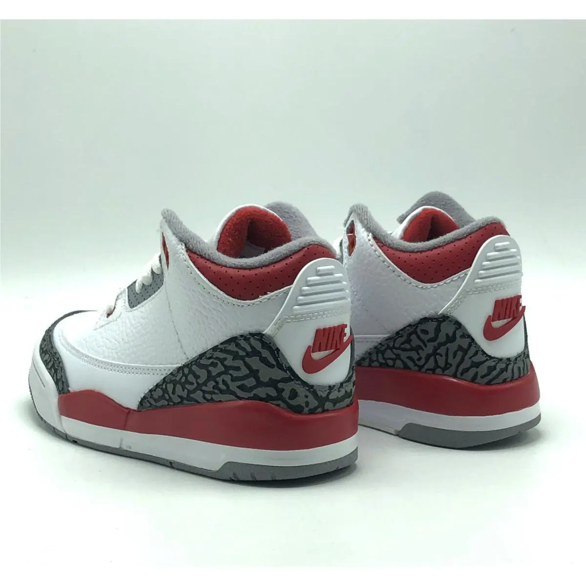 Nike shoes - Air Jordan 3 - Air - Red 2