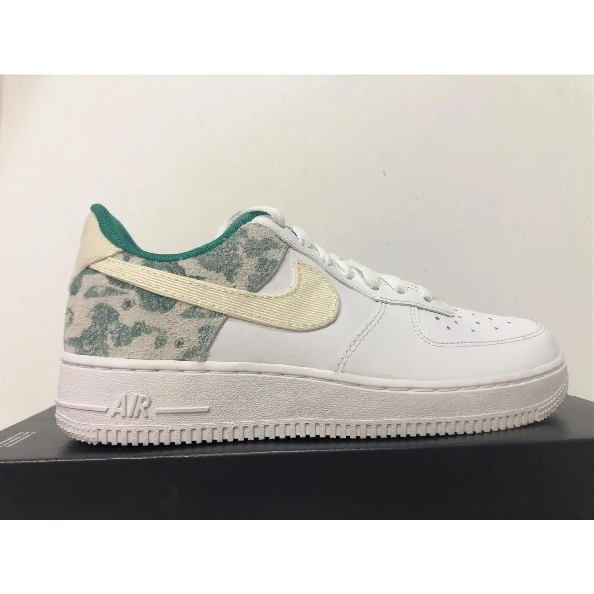 Nike shoes - Nike Air Force 1 - Air Force - DX3365-100 - White 12